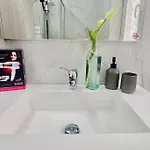 New And Elegant On The Navigli Netflix E * מילאנו