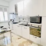 New And Elegant On The Navigli Netflix E דירה *
