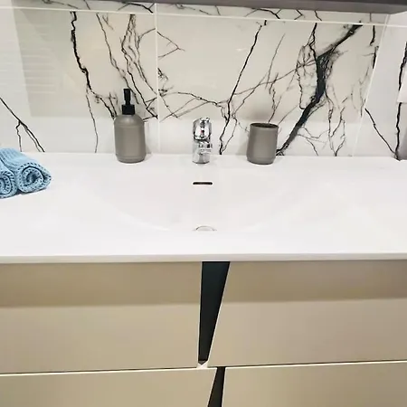New And Elegant On The Navigli Netflix E Appartamento Milano