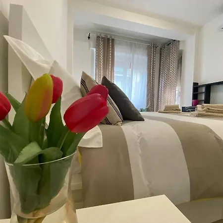 Apartment New And Elegant On The Navigli Netflix E