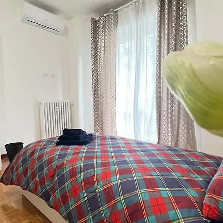 New And Elegant On The Navigli Netflix E Apartment